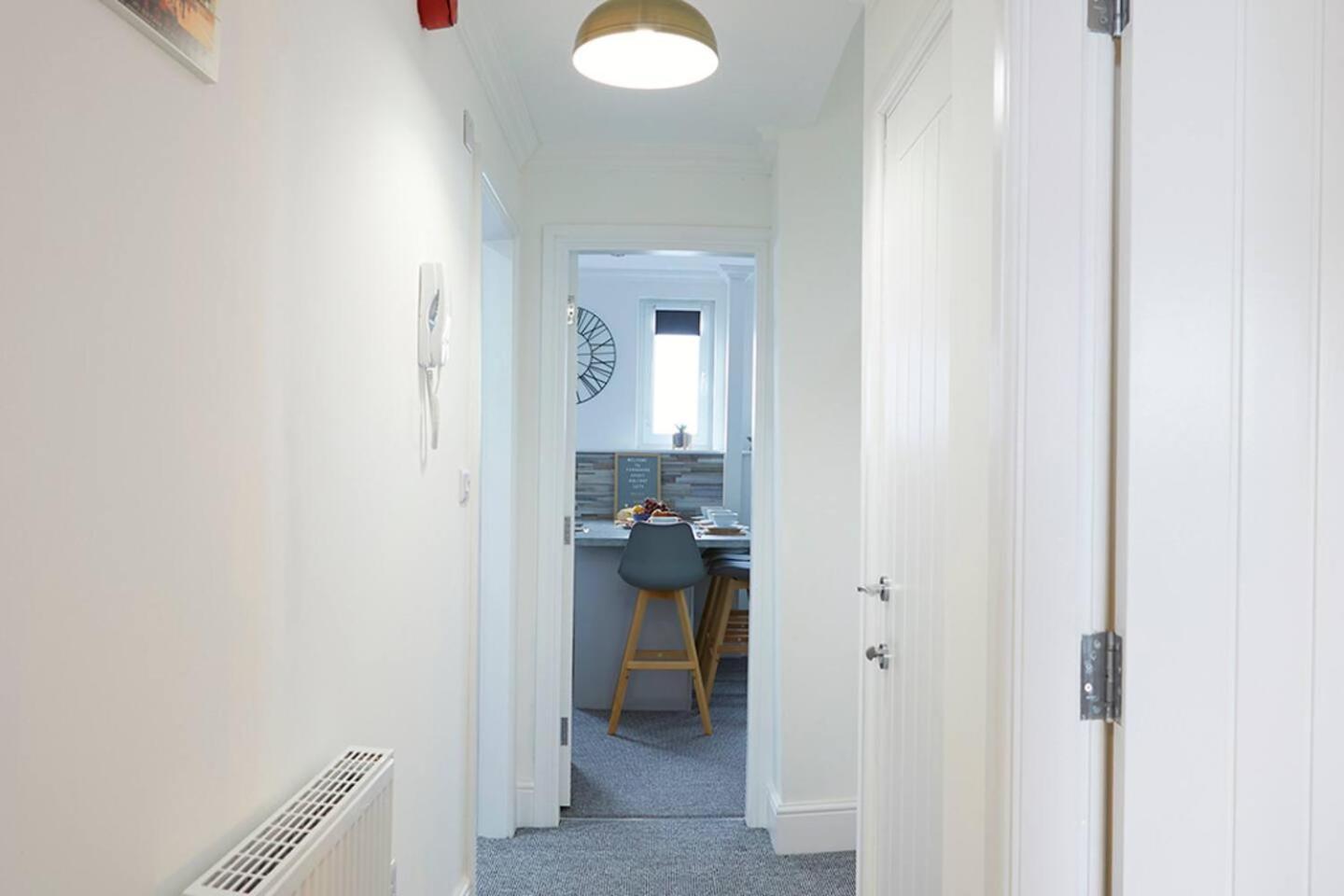 Bay View - Amazing Location With Sea Views! Aparthotel Scarborough Exterior photo