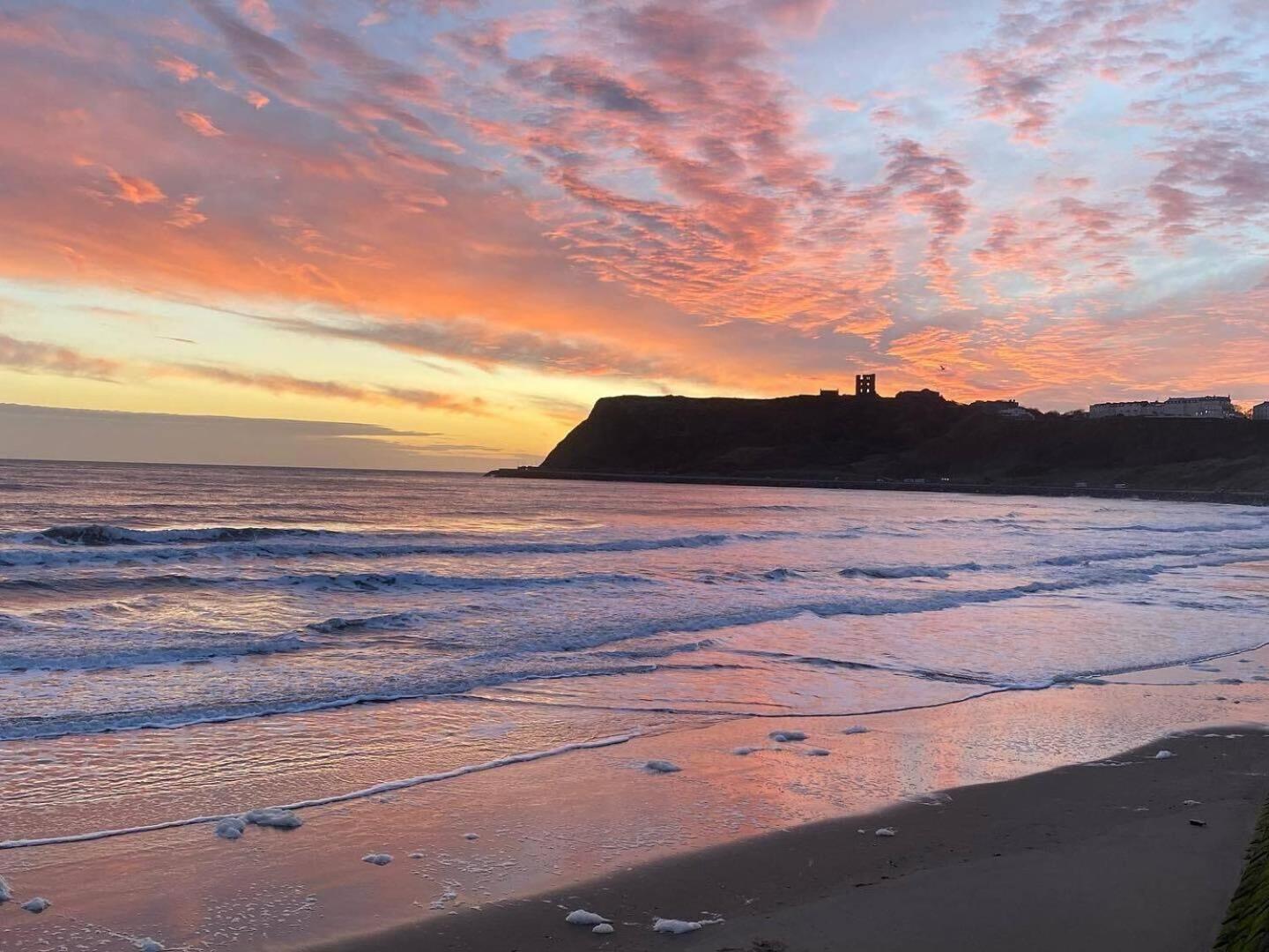 Bay View - Amazing Location With Sea Views! Aparthotel Scarborough Exterior photo